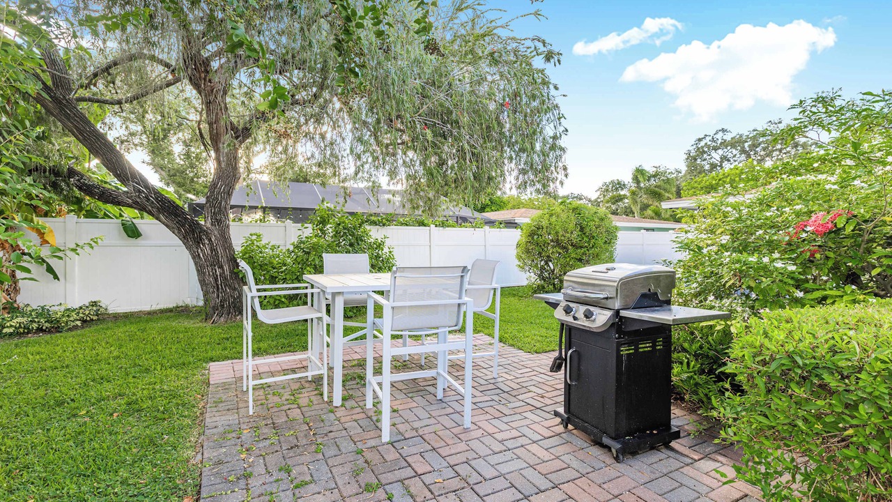 Photo of Outdoor in Gulf Gate Estates