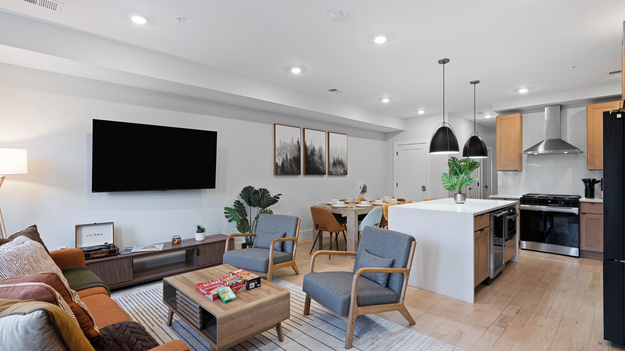 Photo of Livingroom in McGinley Square