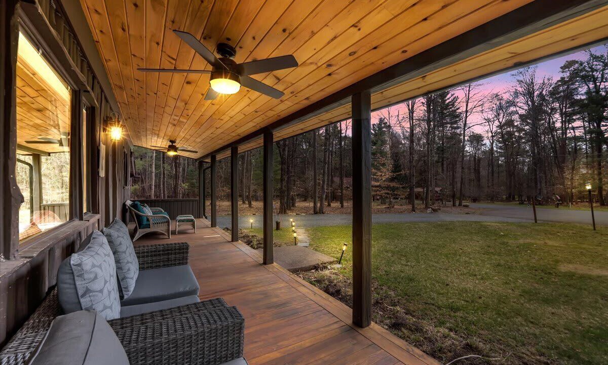 Photo of Patio Balcony in Pocohanna Cabin Colony