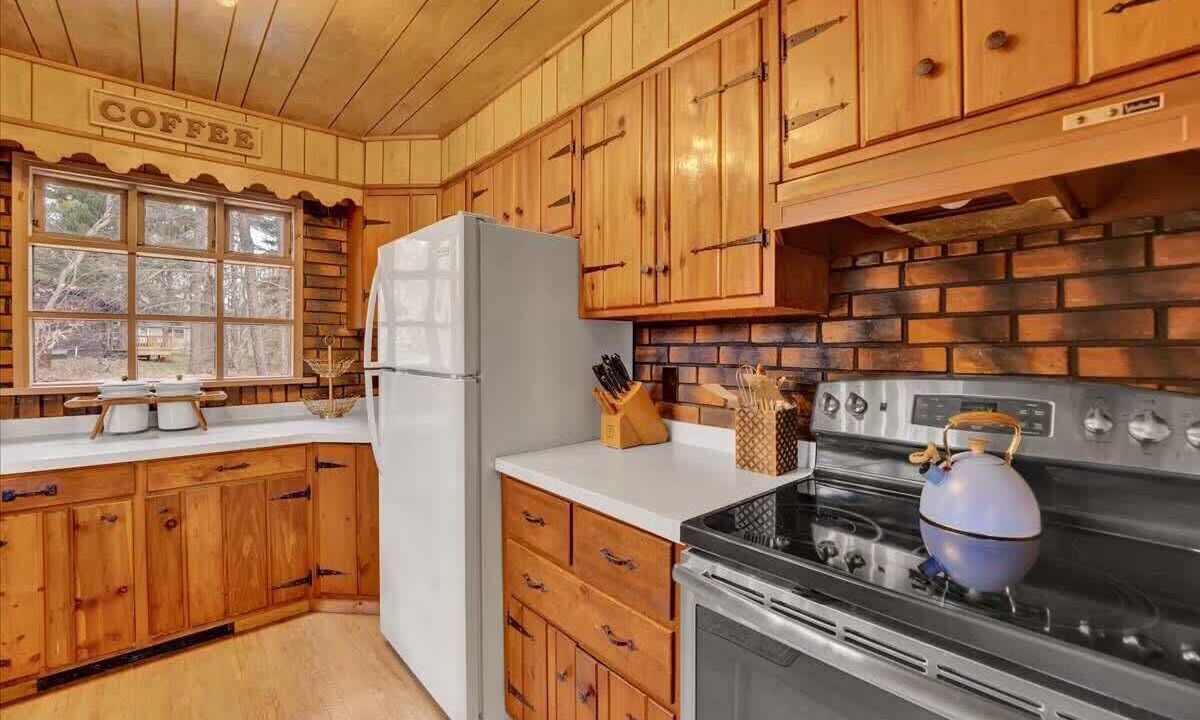 Photo of Kitchen in Pocohanna Cabin Colony