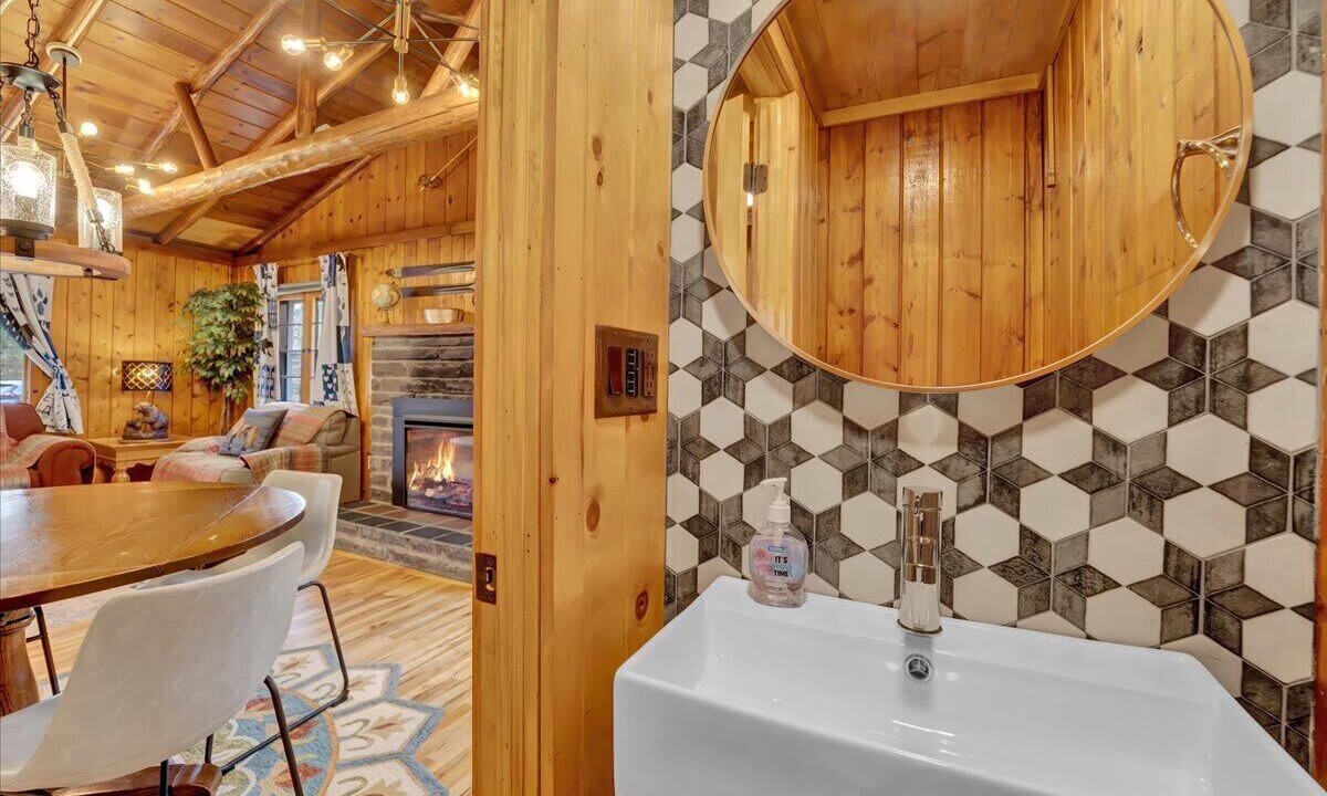 Photo of Others in Pocohanna Cabin Colony