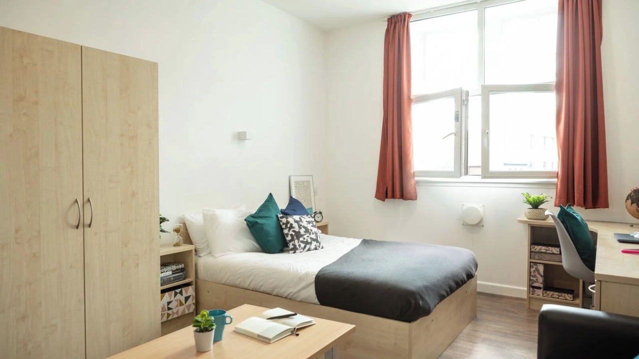 Photo of Bedroom in Rusholme