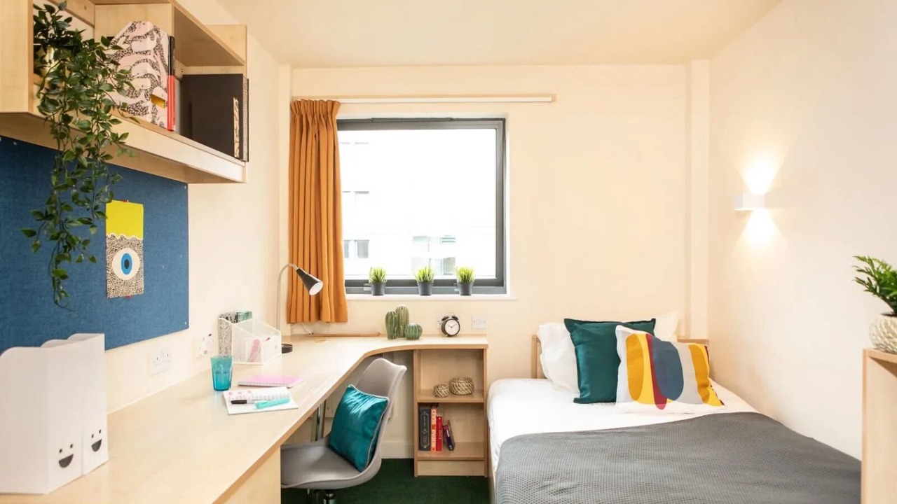 Photo of Bedroom in Rusholme