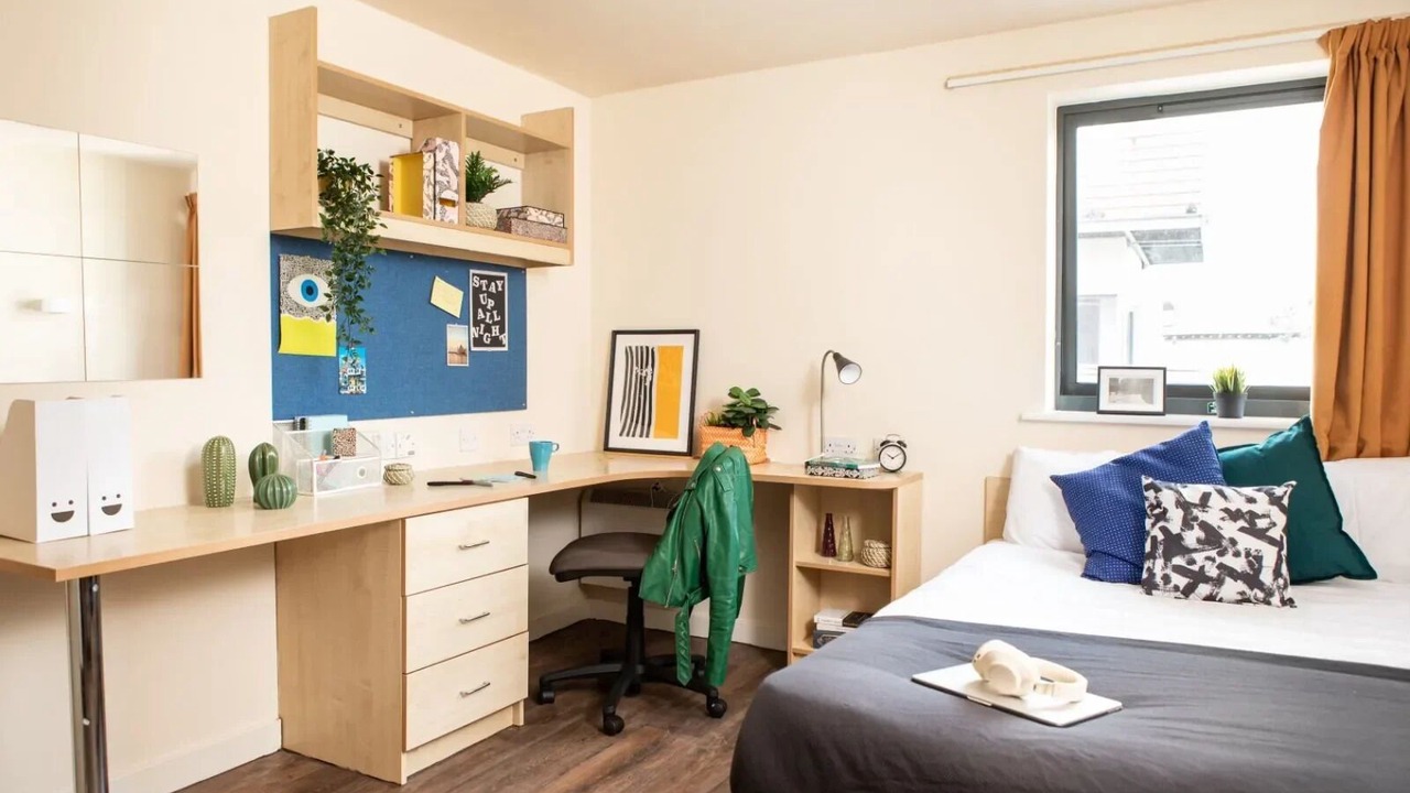 Photo of Bedroom in Rusholme