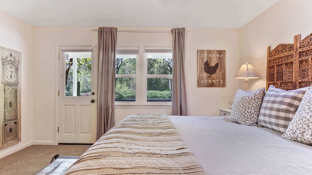 Photo of Bedroom in Kenwood