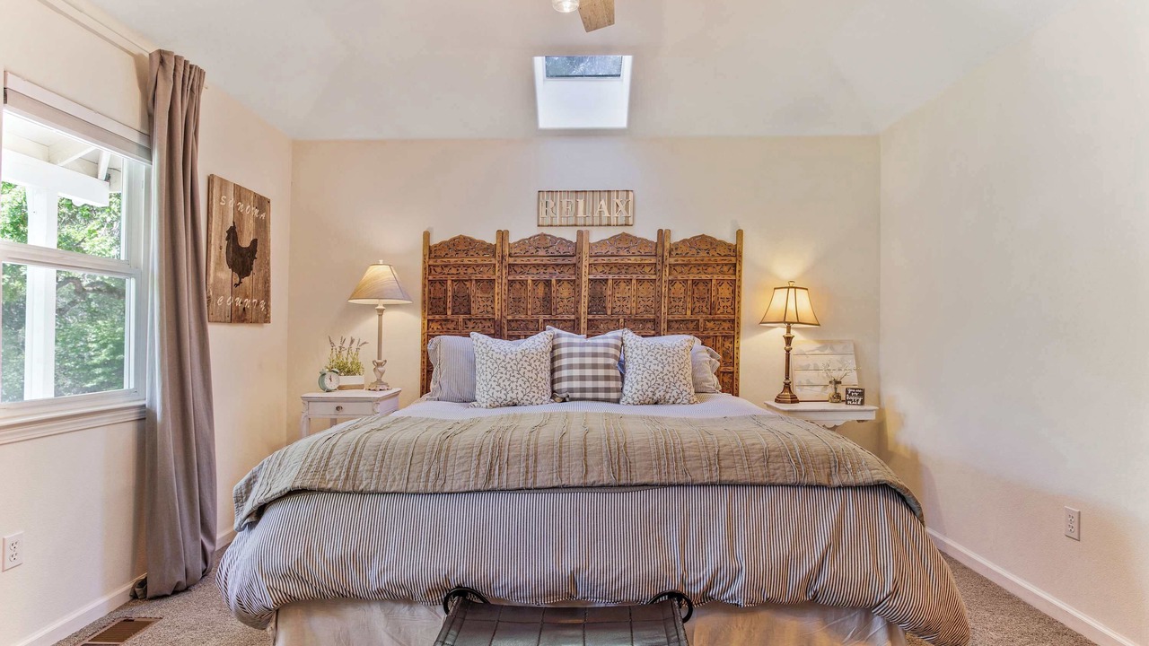 Photo of Bedroom in Kenwood