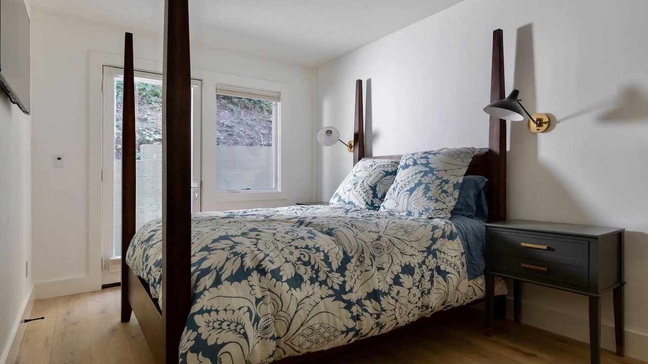 Photo of Bedroom in Calistoga