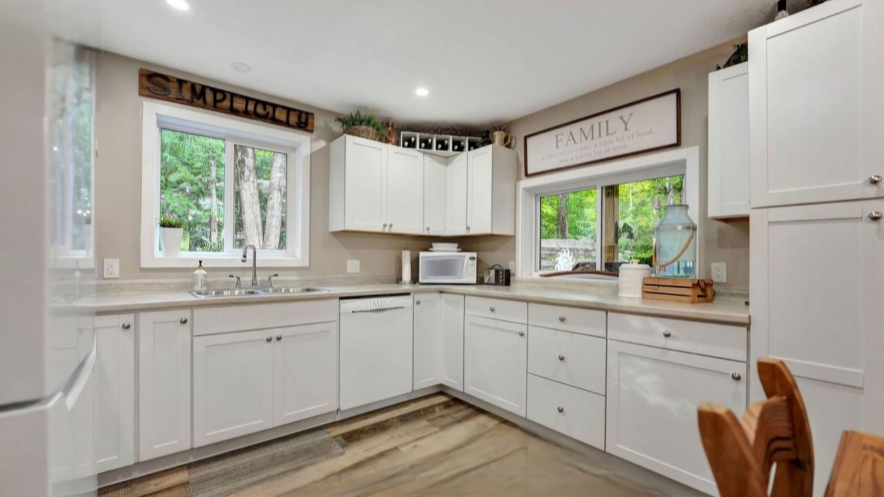 Photo of Kitchen in South Bruce Peninsula