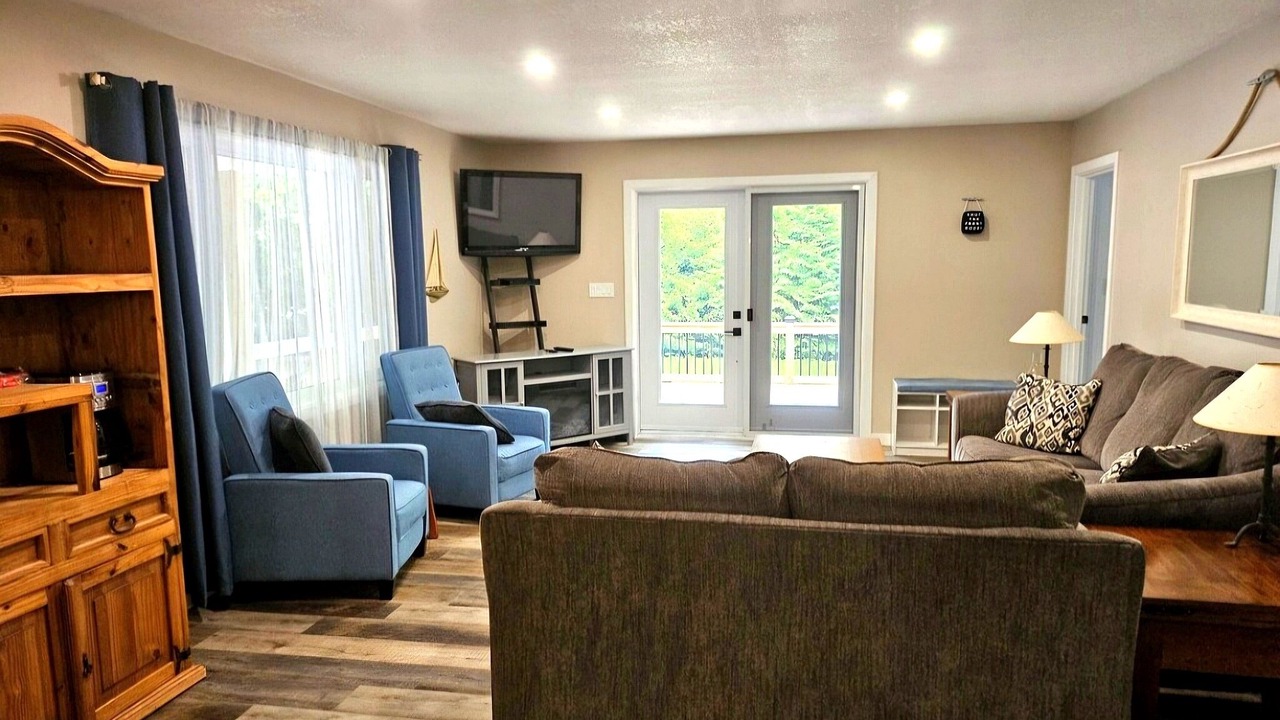 Photo of Livingroom in South Bruce Peninsula