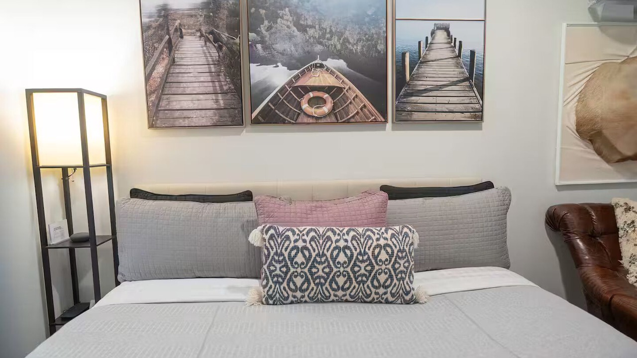 Photo of Bedroom in Bay Cloverhill