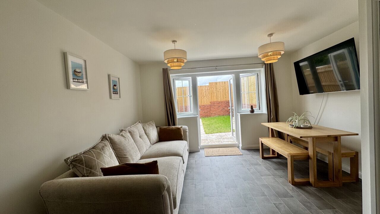 Photo of Livingroom in Exeter