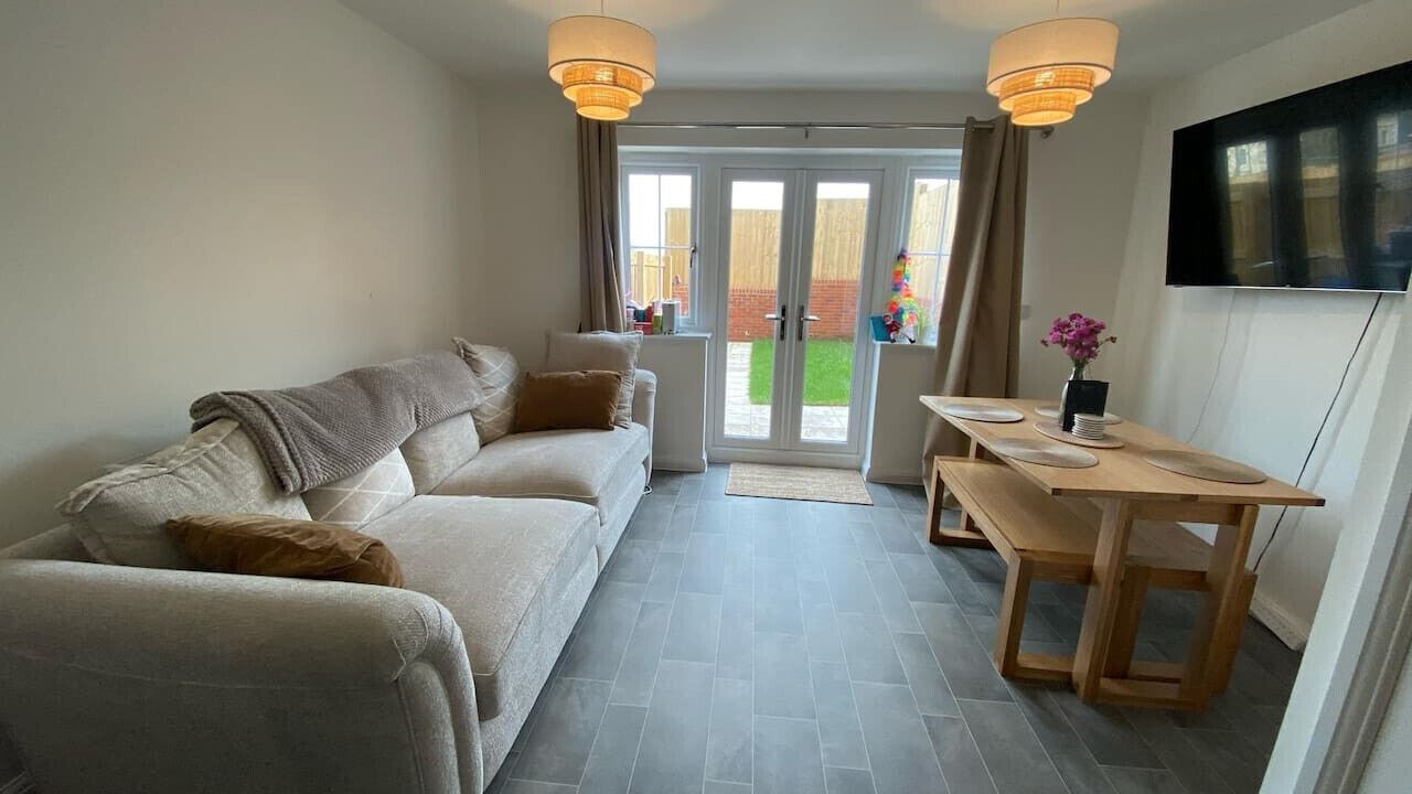 Photo of Livingroom in Exeter