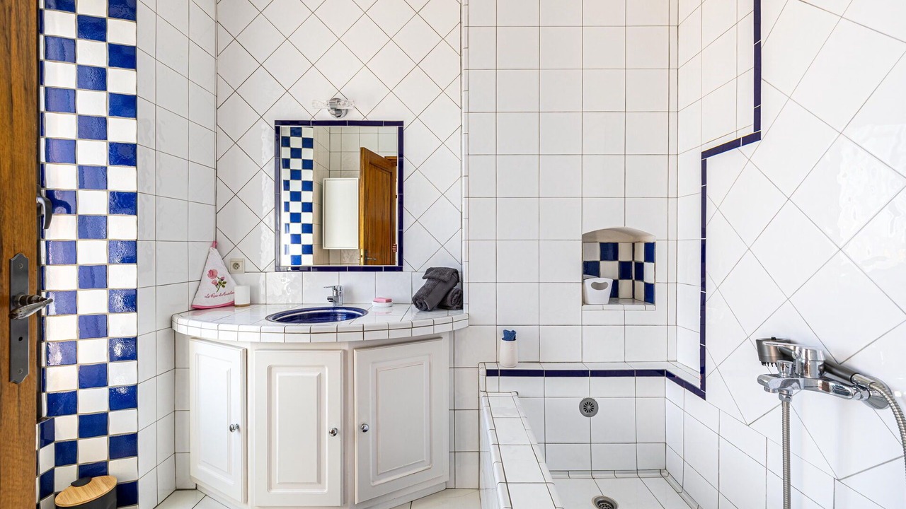 Photo of Bathroom in Golfe Juan