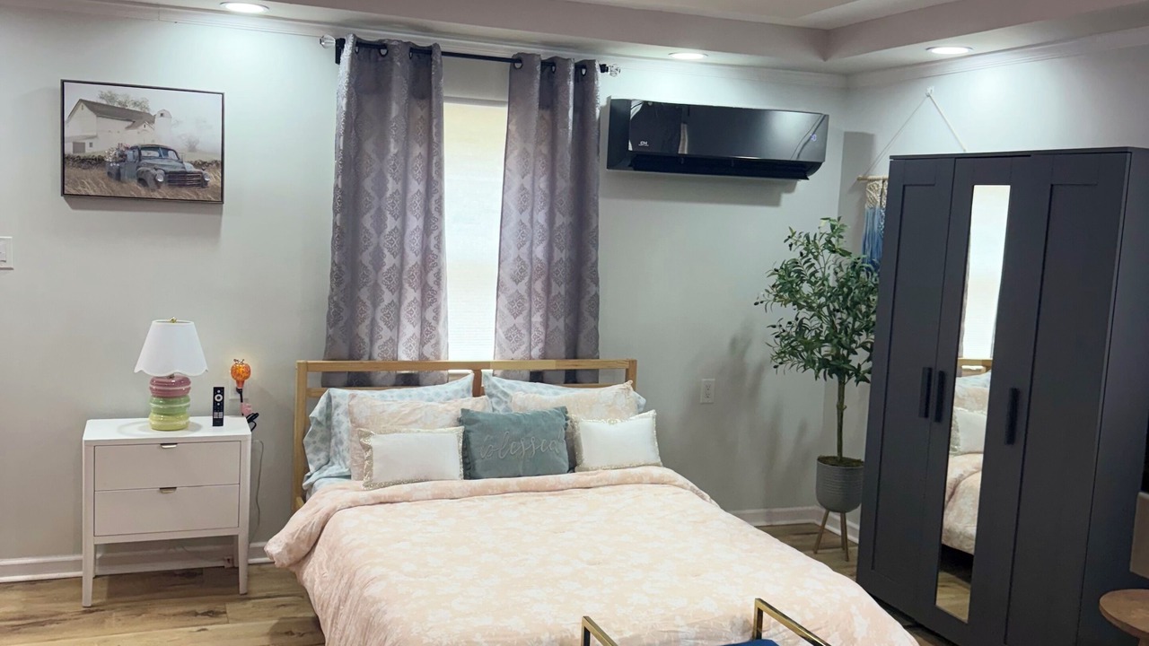 Photo of Bedroom in Fentress