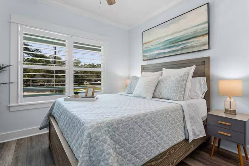 Photo of Bedroom in Long Beach