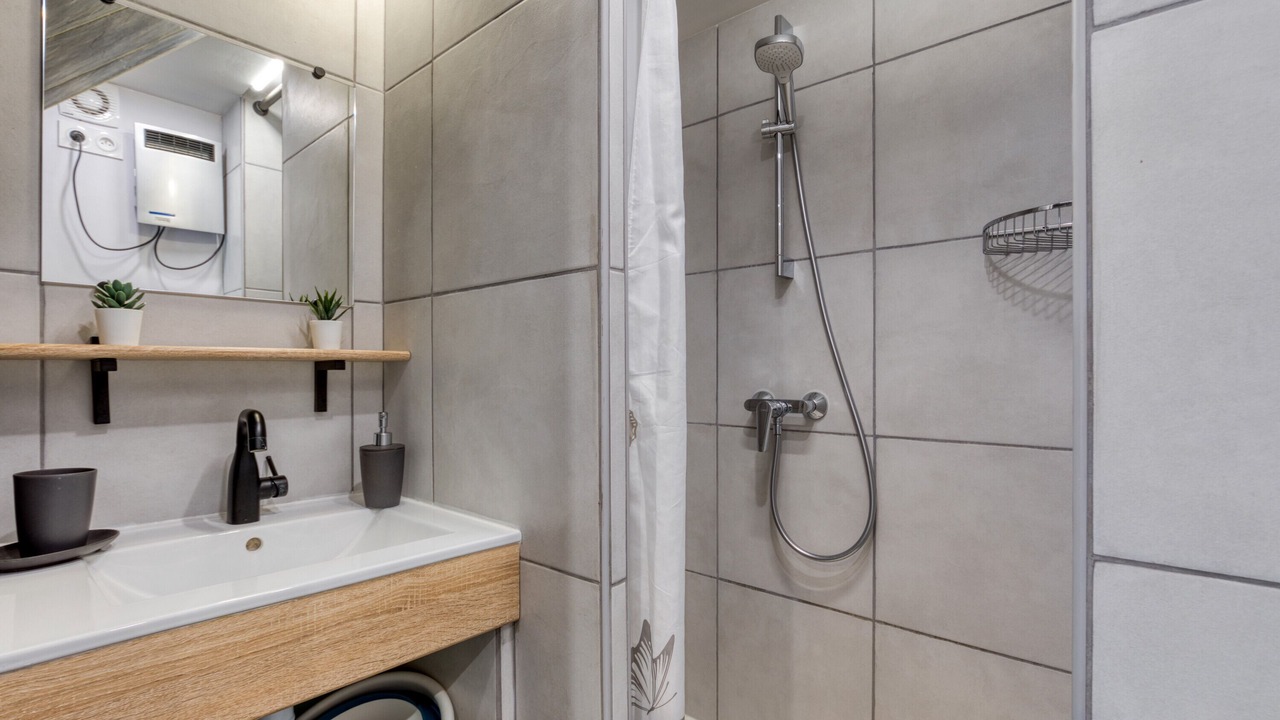 Photo of Bathroom in Frontignan