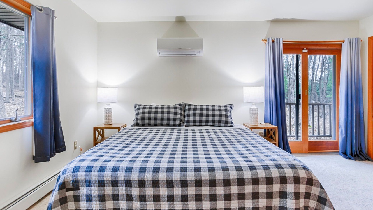 Photo of Bedroom in Hammondsport