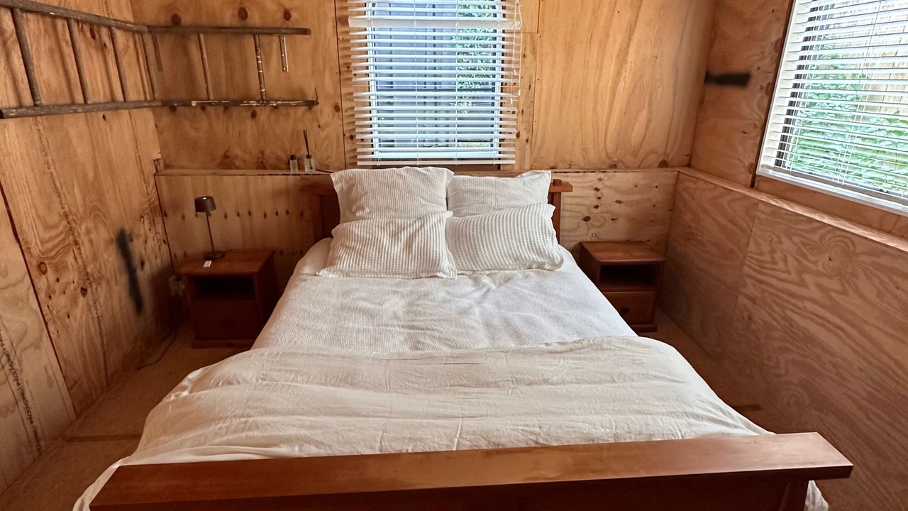 Photo of Bedroom in Muriwai