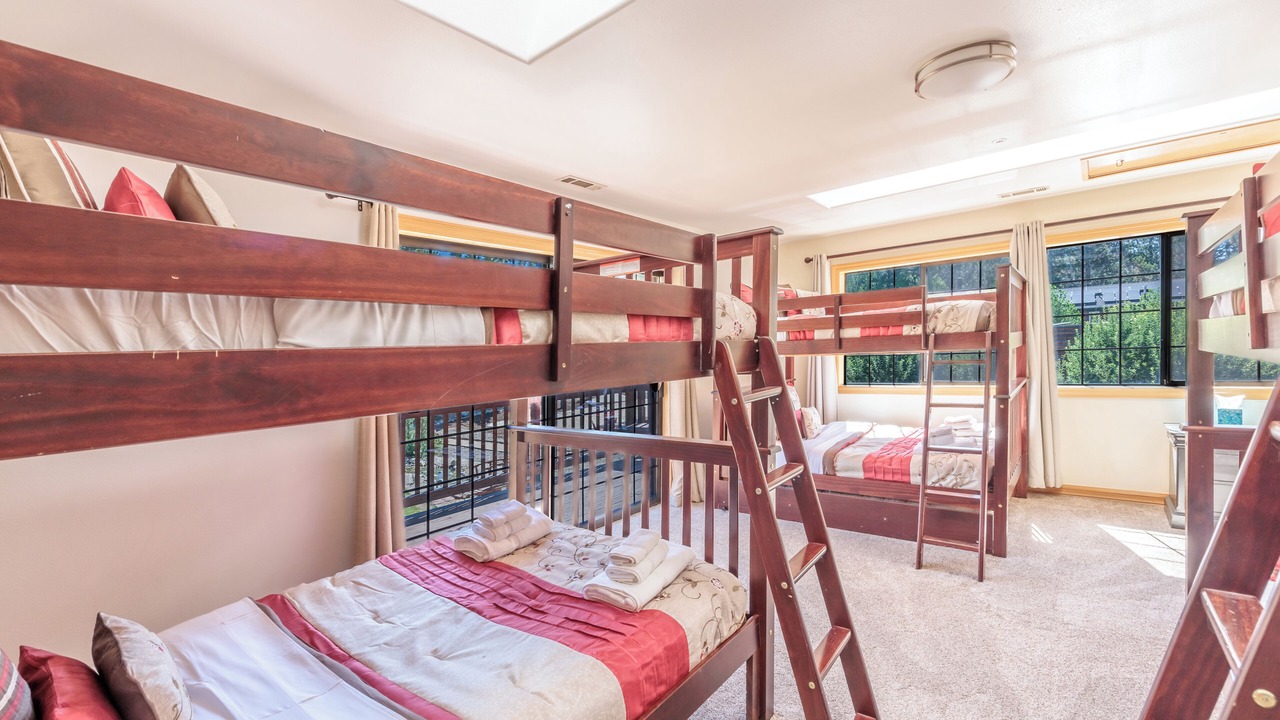 Photo of Bedroom in Big Bear City