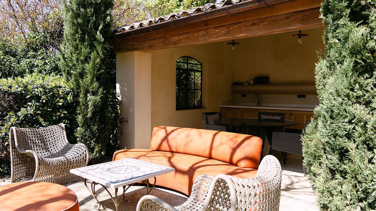 Photo of Outdoor in Orange
