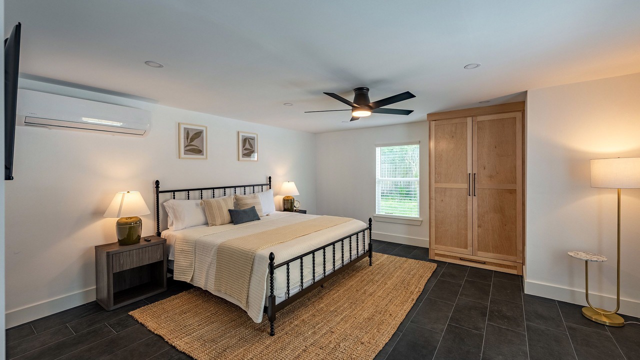 Photo of Bedroom in Spring Branch West