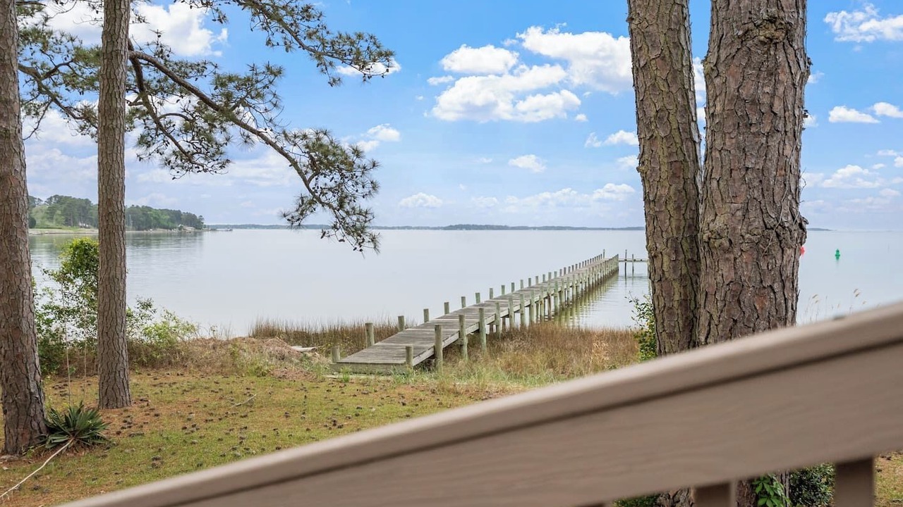 Photo of Outdoor in Hallieford