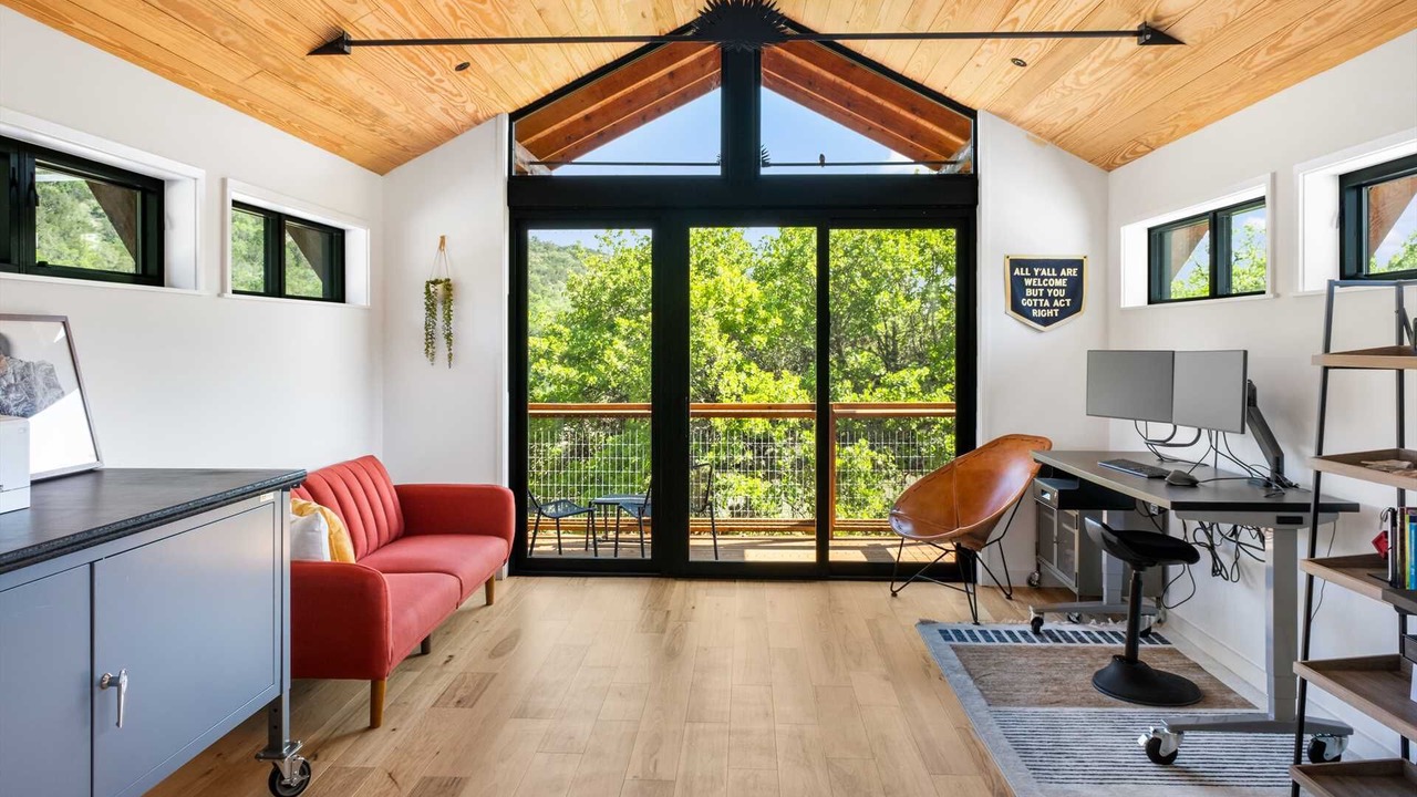 Photo of Livingroom in Concan