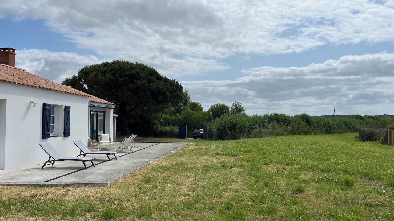 Photo of Patio Balcony in Jard-sur-Mer