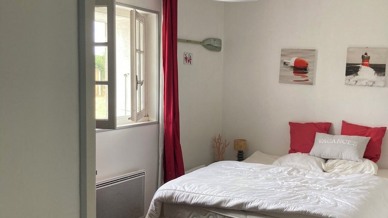 Photo of Bedroom in Jard-sur-Mer