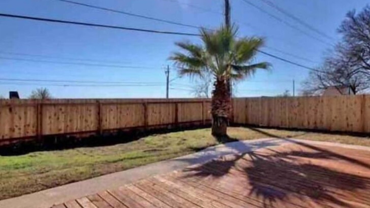 Photo of Outdoor in Windsor Hills