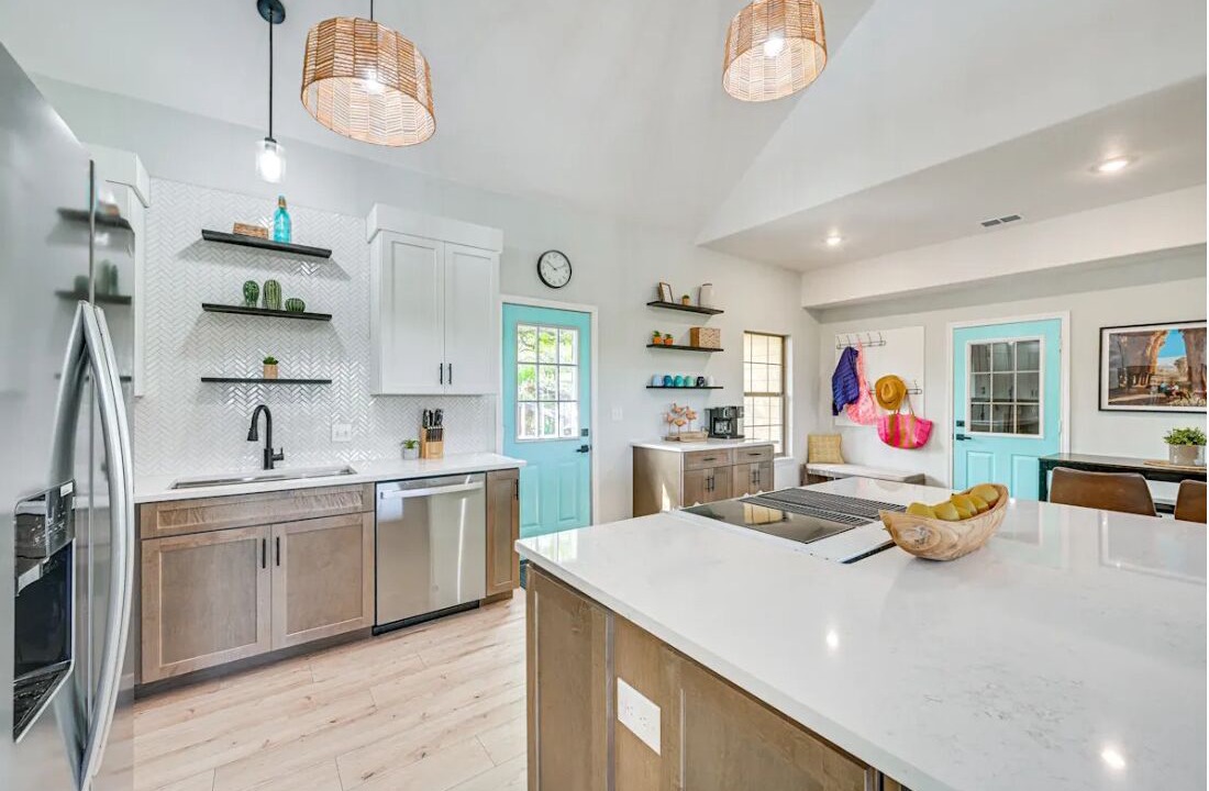 Photo of Kitchen in Buchanan Dam