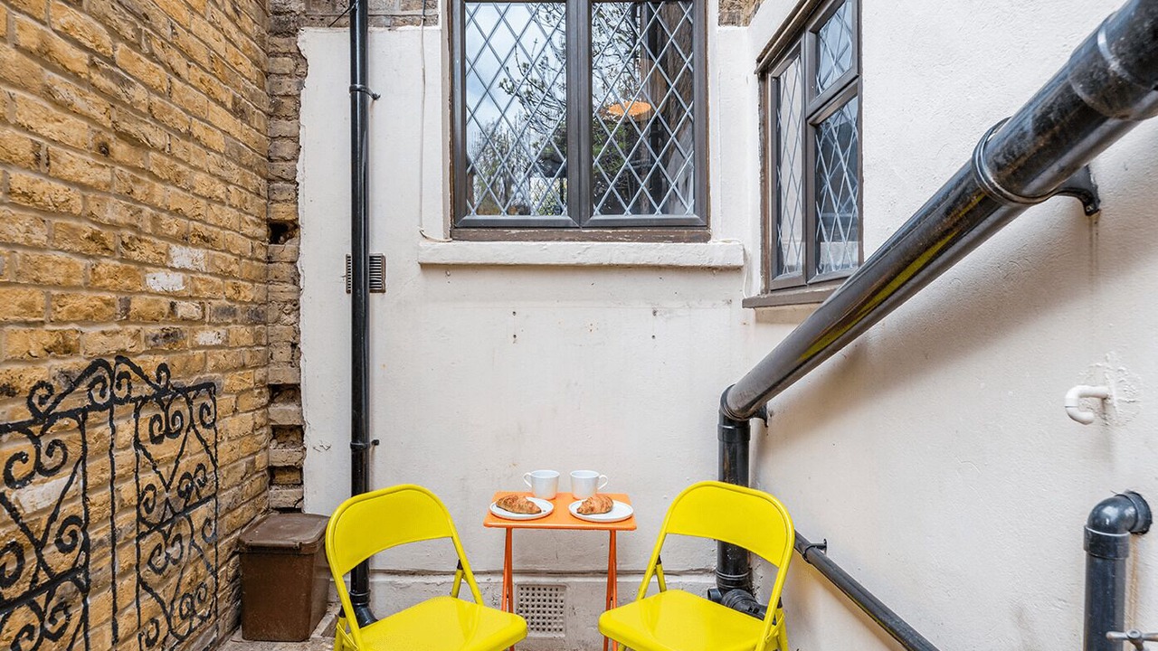 Photo of Outdoor in Tollington