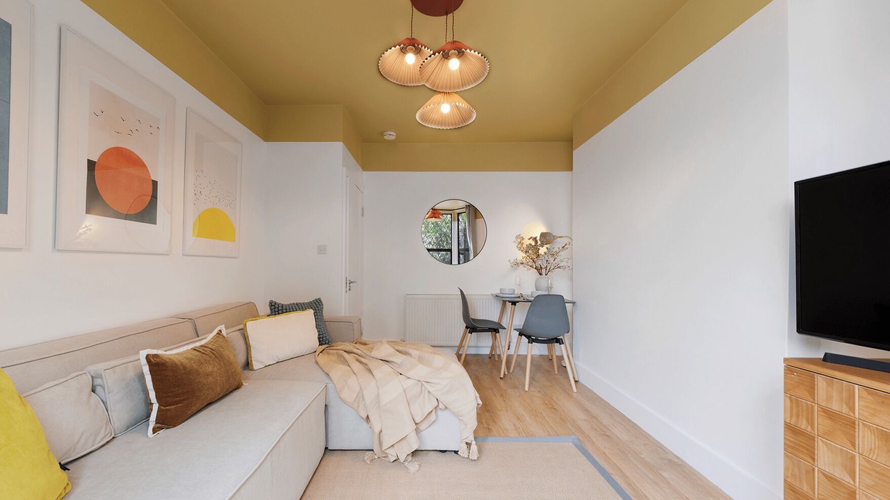 Photo of Livingroom in Tollington