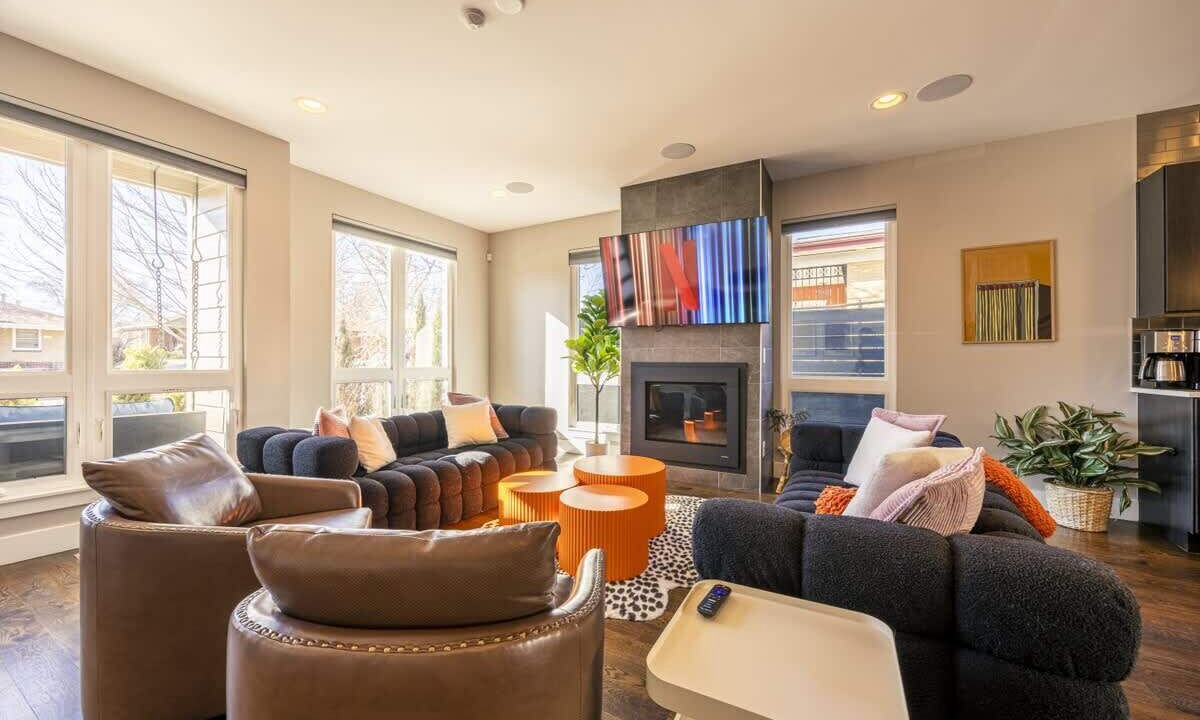 Photo of Livingroom in Sloan Lake