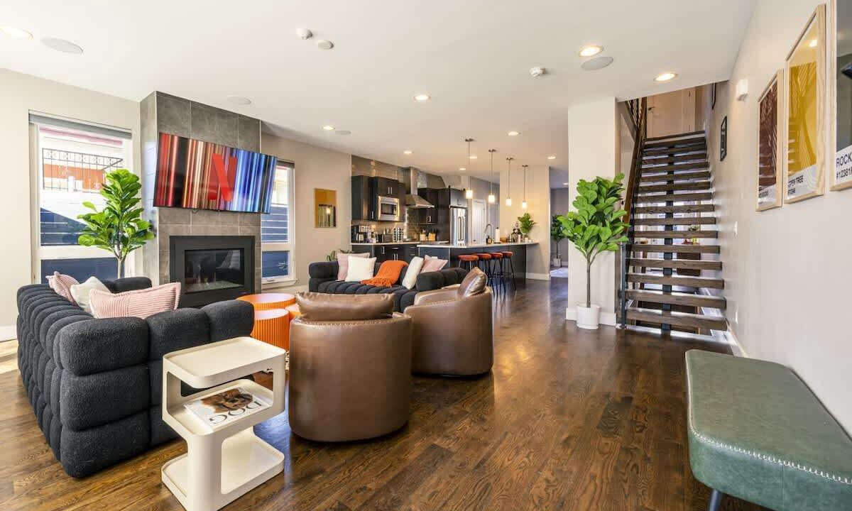 Photo of Livingroom in Sloan Lake