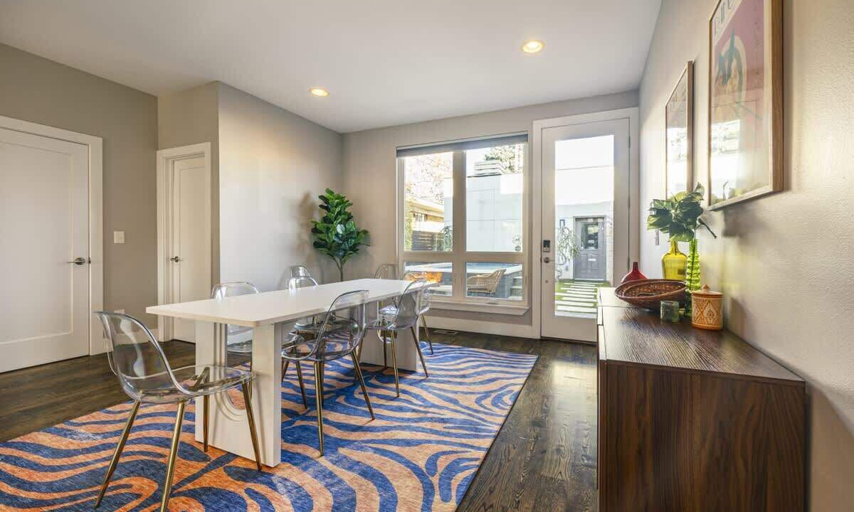 Photo of Livingroom in Sloan Lake
