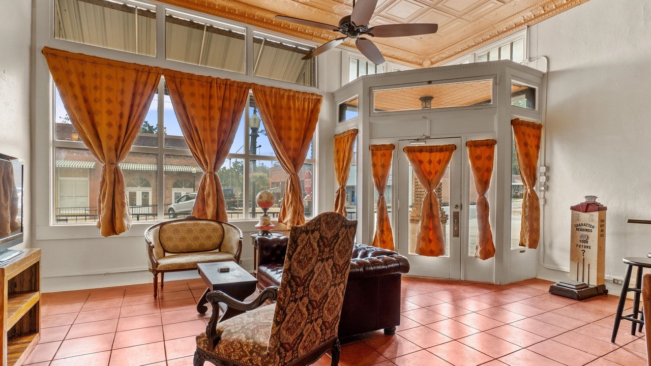 Photo of Livingroom in Big Sandy