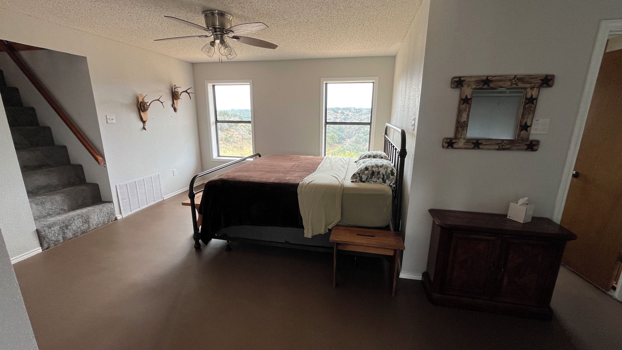 Photo of Bedroom in Mason