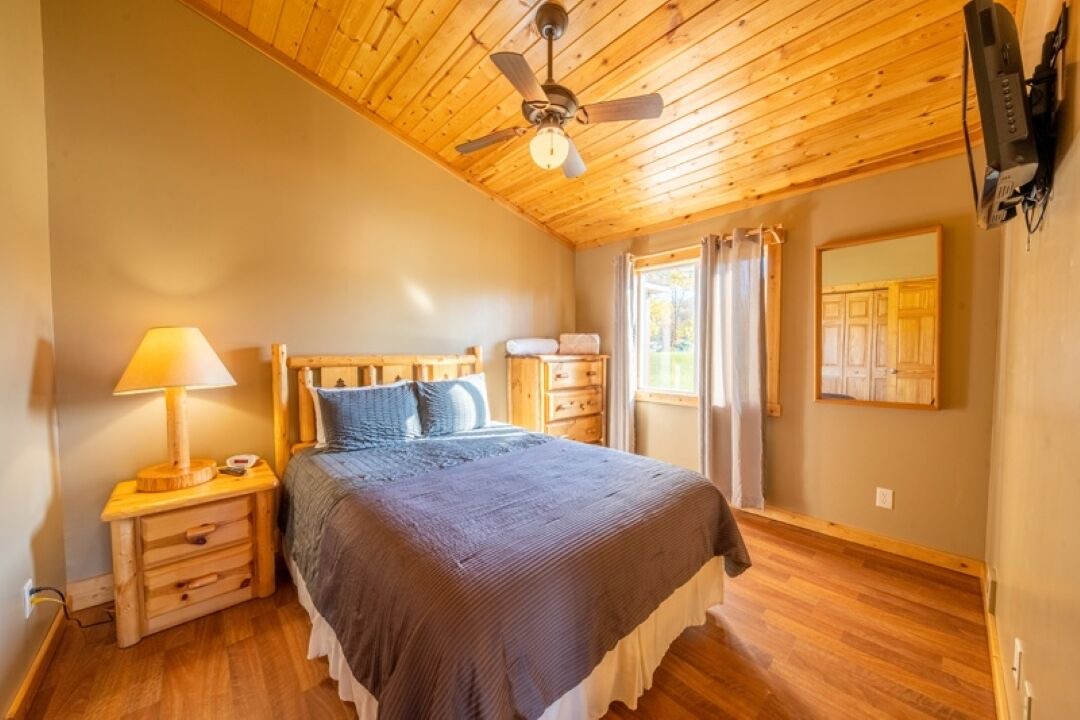 Photo of Bedroom in Isle