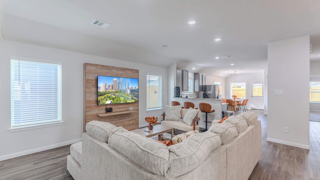 Photo of Livingroom in Northside