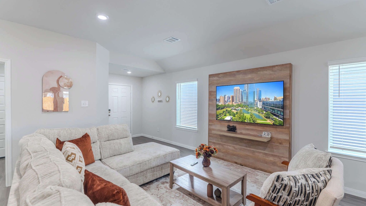 Photo of Livingroom in Northside