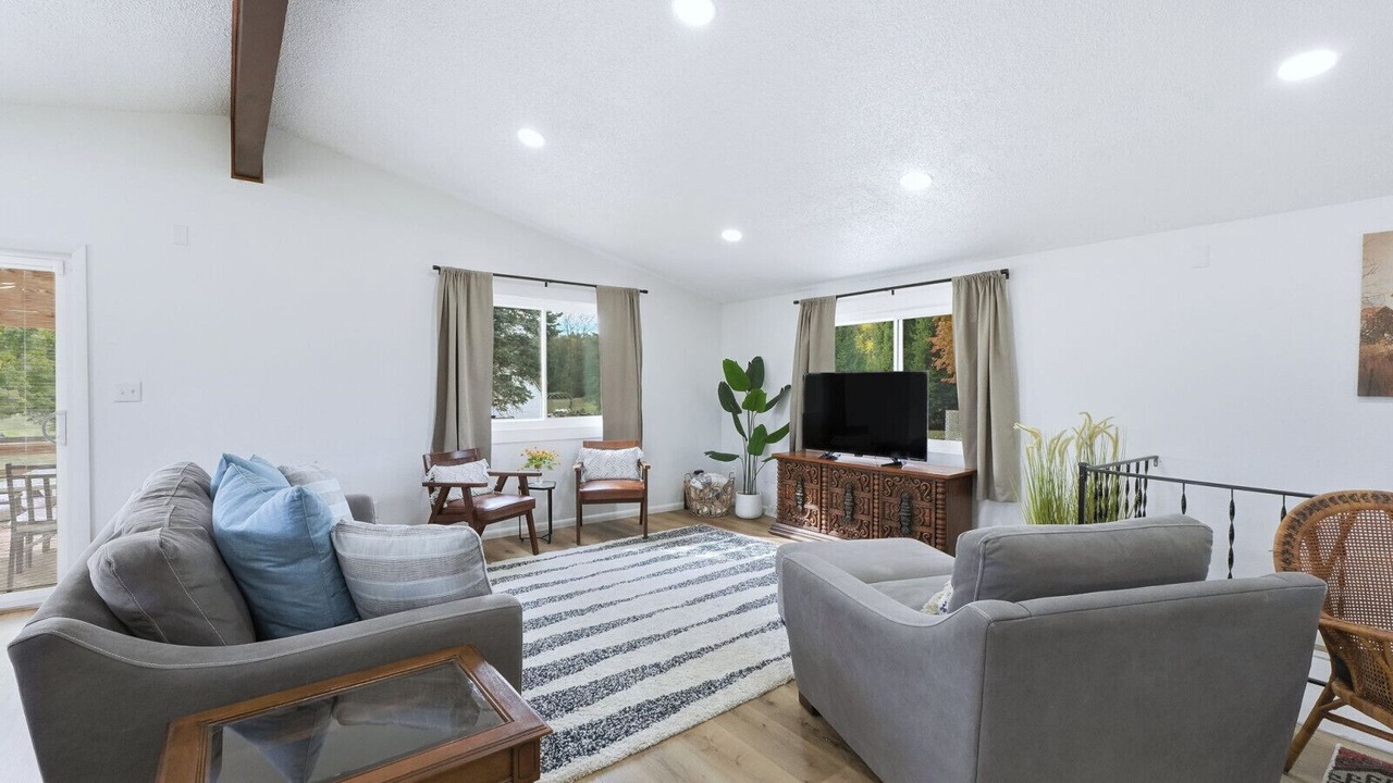 Photo of Livingroom in Clear Lake