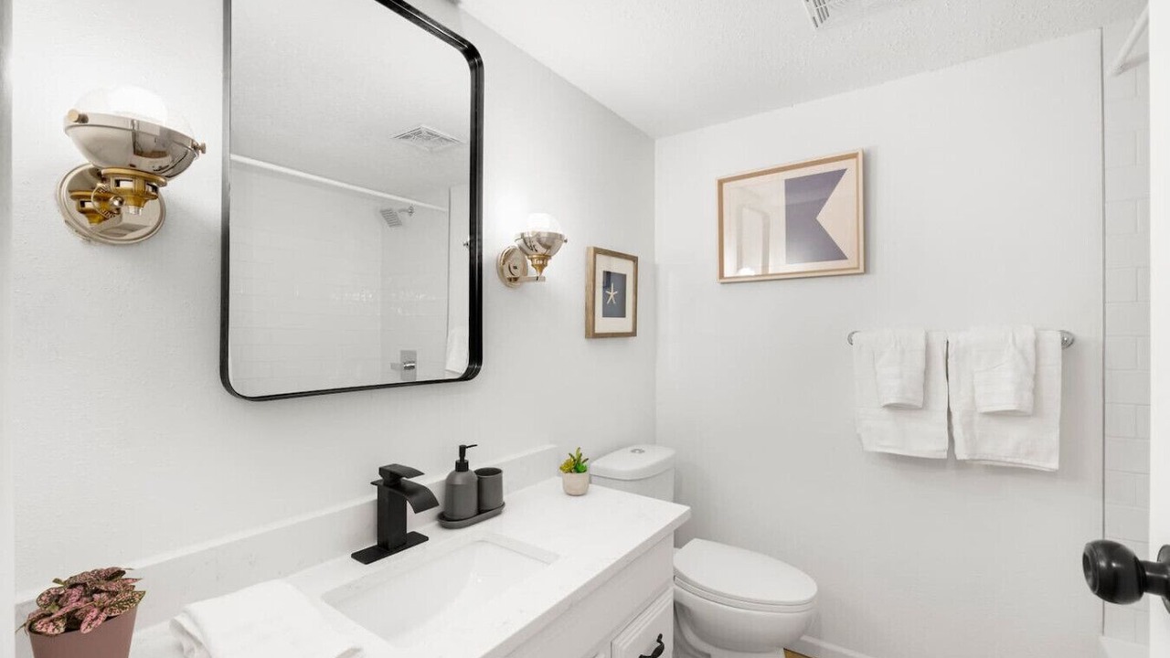 Photo of Bathroom in Clear Lake