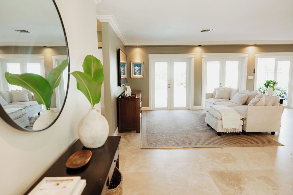 Photo of Livingroom in Cutler Bay