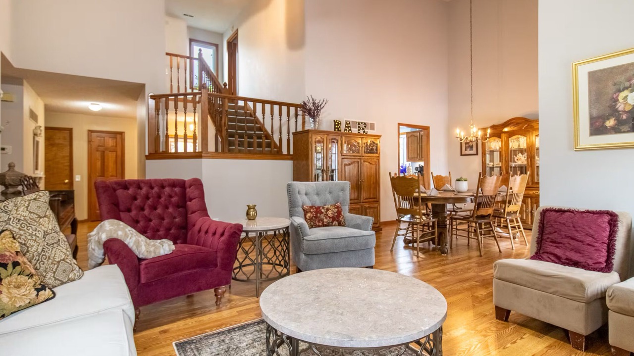 Photo of Livingroom in Lawrence