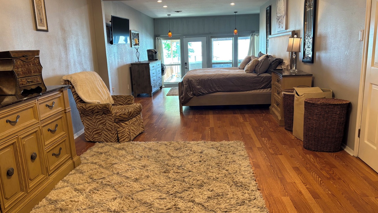 Photo of Bedroom in Lake Houston