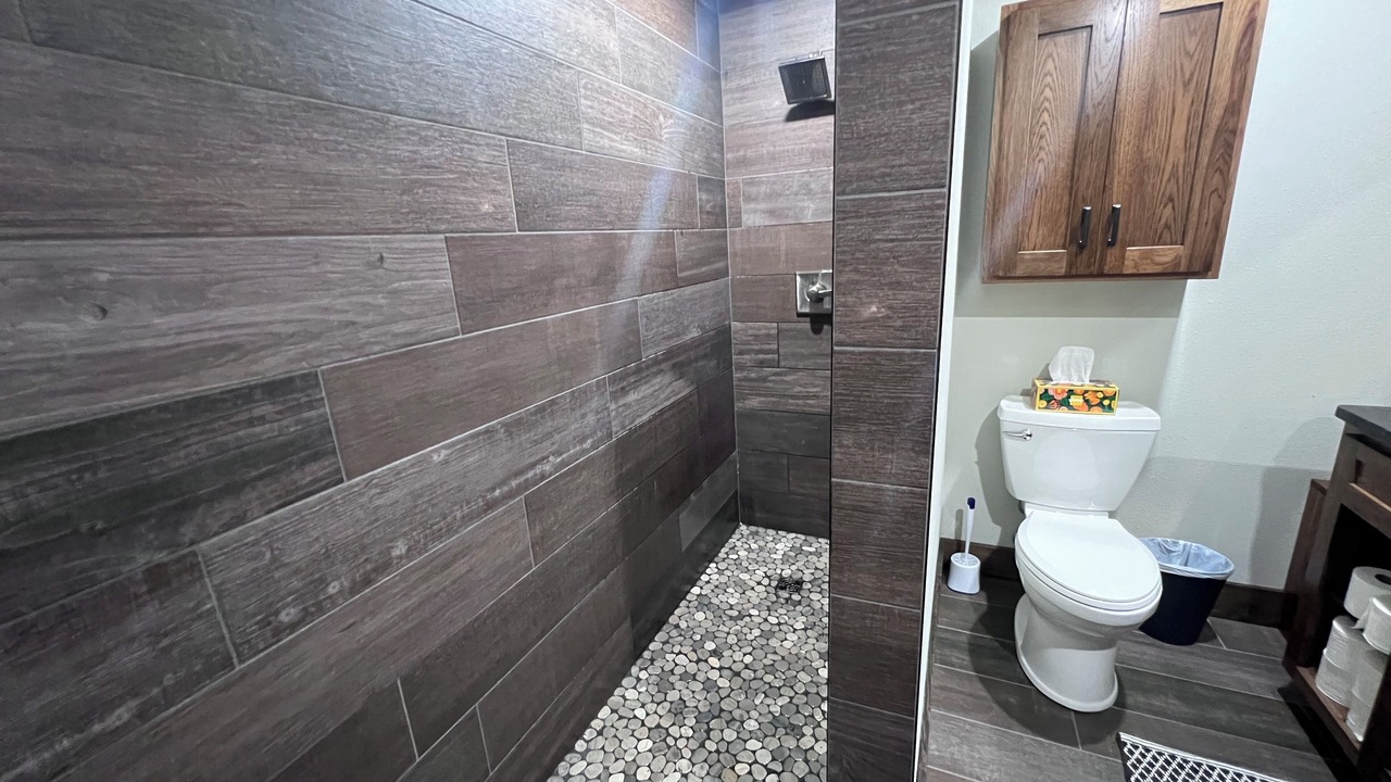 Photo of Bathroom in Ponce De Leon