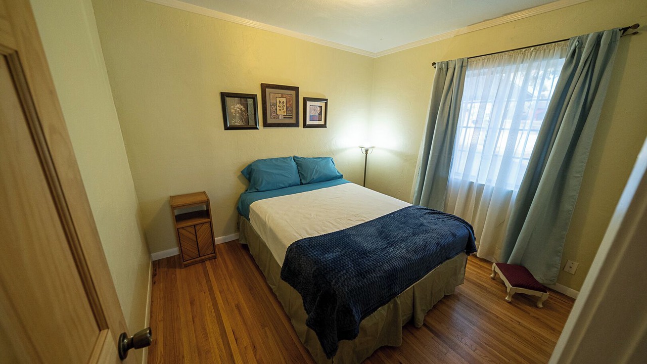 Photo of Bedroom in Northeast Heights