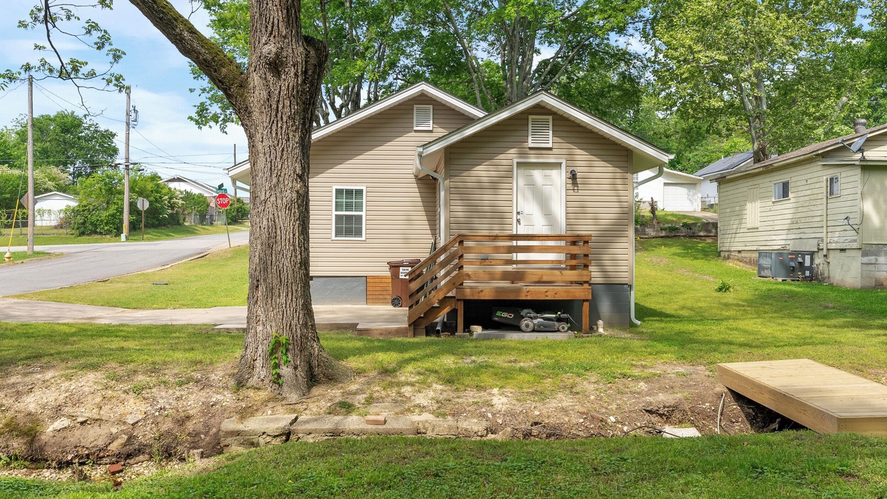 Photo of Outdoor in Benton