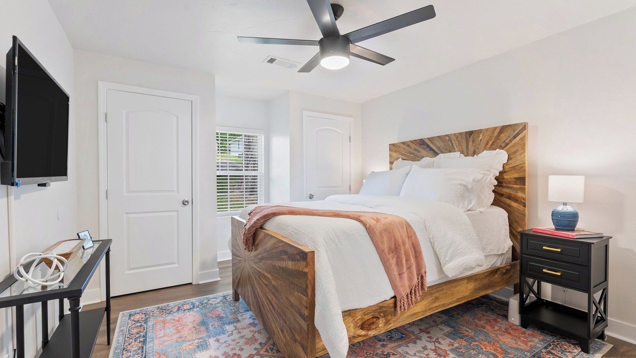 Photo of Bedroom in Benton